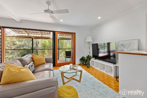 Property photo of 9 Warringah Grove Petrie QLD 4502