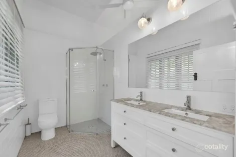 Property photo of 44 Dilkera Street Balmoral QLD 4171