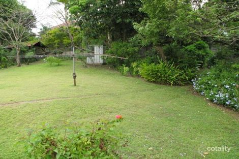 Property photo of 24 Fifth Avenue St Lucia QLD 4067