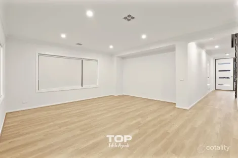 Property photo of 14 Creative Avenue Clyde North VIC 3978