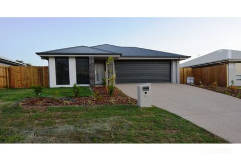 26 Diploma St, Norman Gardens, QLD 4701