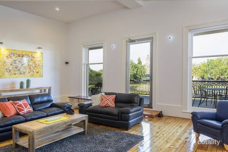 Property photo of 2/23 View Point Bendigo VIC 3550