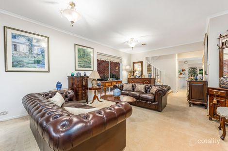 Property photo of 10 Kingsland Close Dingley Village VIC 3172