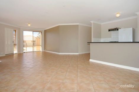 Property photo of 73 Batavia Avenue Wannanup WA 6210