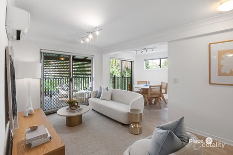 Property photo of 4/4 Roseglen Street Greenslopes QLD 4120