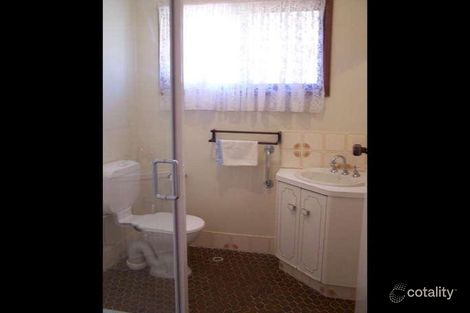 Property photo of 4 Carramar Close Hillvue NSW 2340