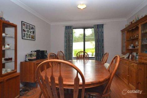 Property photo of 3 Nundah Close Bomaderry NSW 2541
