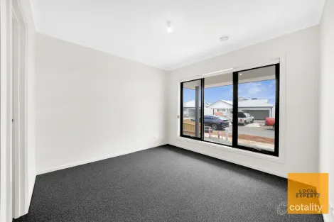 Property photo of 15 Murtoa Crescent Eynesbury VIC 3338