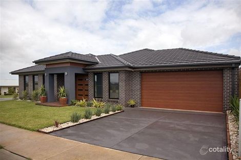 Property photo of 47 Norman Road Drouin VIC 3818