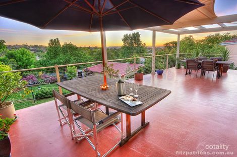 2 Sunshine Ave, Turvey Park, NSW 2650