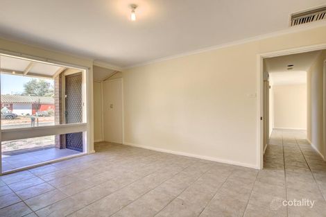 Property photo of 40 Kennion Crescent Para Hills West SA 5096