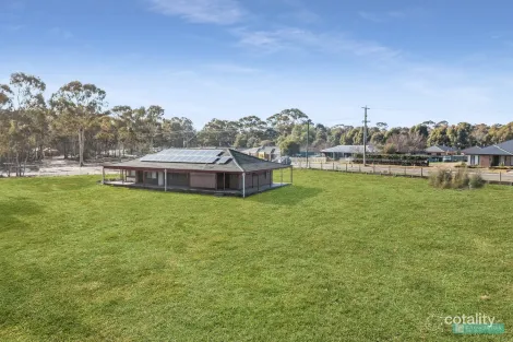 Property photo of 320 Howard Street Eaglehawk VIC 3556