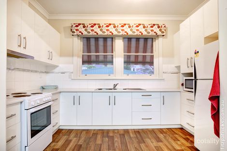 Property photo of 9 Hardy Avenue Wagga Wagga NSW 2650