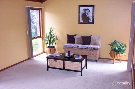 Property photo of 52 Incana Drive Mill Park VIC 3082