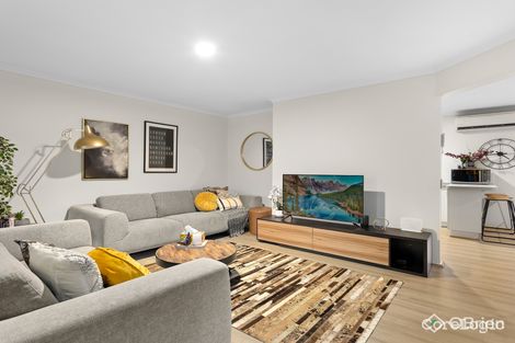 Property photo of 37 Broome Crescent Cranbourne North VIC 3977