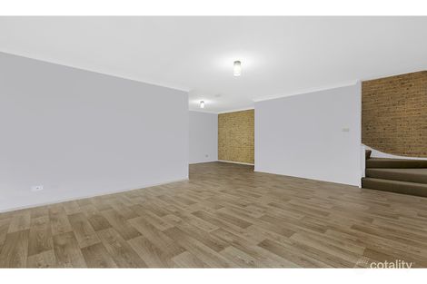 Property photo of 1/20 Kathleen Court Berkeley Vale NSW 2261