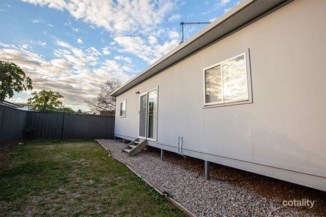 32 Bobin Rd, Sadleir, NSW 2168