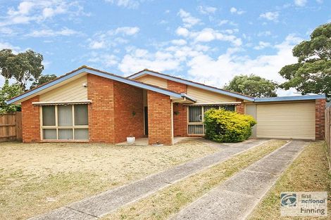 Property photo of 18 Candytuft Close Cranbourne North VIC 3977