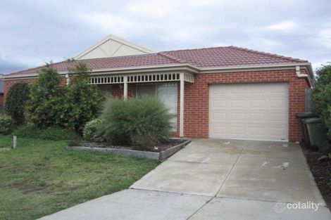 Property photo of 4 Fingleton Crescent Sunbury VIC 3429