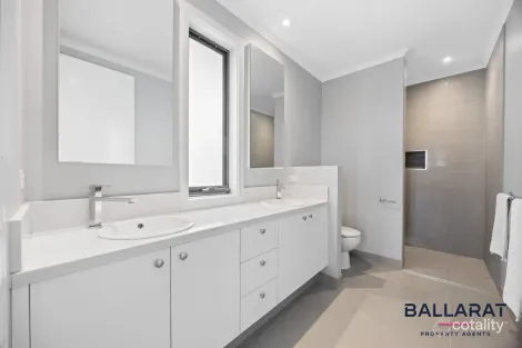 Property photo of 116 Aspect Parade Alfredton VIC 3350