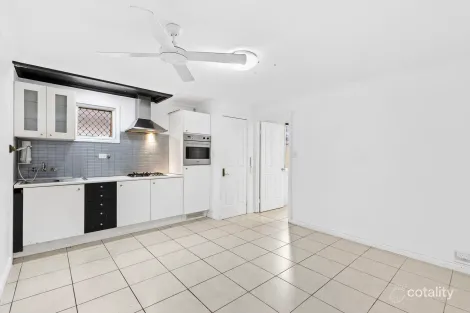 Property photo of 10 Little Norman Street Southport QLD 4215