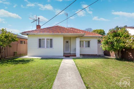 19 Hampton St, Fairfield, NSW 2165