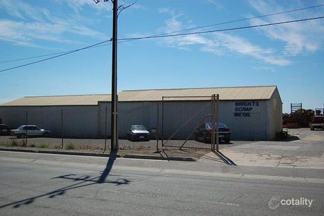 8 Chrysler Rd, Lonsdale, SA 5160