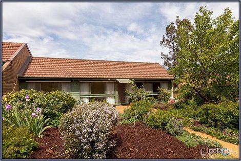 Property photo of 21 Neworra Place Giralang ACT 2617