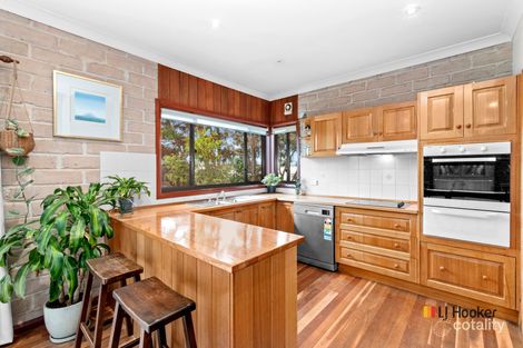 Property photo of 17 Yarrabee Drive Catalina NSW 2536