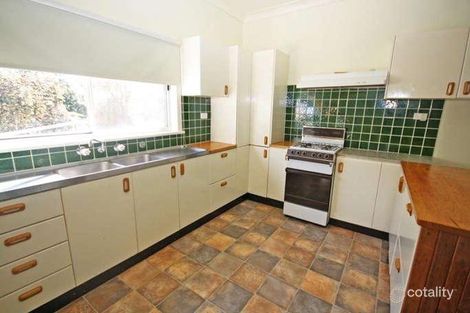 Property photo of 18 Benedict Avenue San Isidore NSW 2650