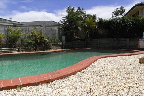 10 Menindee Ave, Blue Haven, NSW 2262