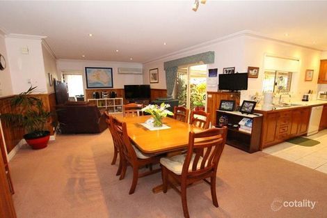 Property photo of 2 Baeckea Close Warrnambool VIC 3280