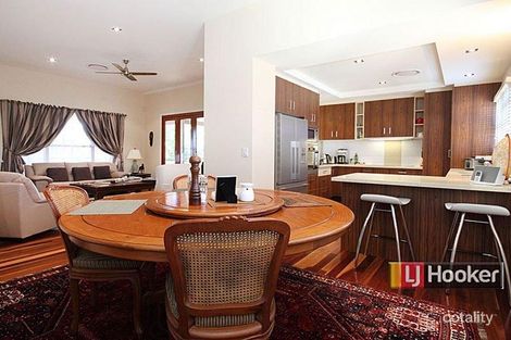 Property photo of 24 Smallman Street Bulimba QLD 4171