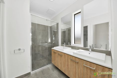 Property photo of 30 Goshawk Street Beveridge VIC 3753