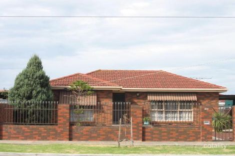 Property photo of 211 Furlong Road St Albans VIC 3021