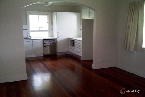 Property photo of 63 Goodwin Terrace Moorooka QLD 4105