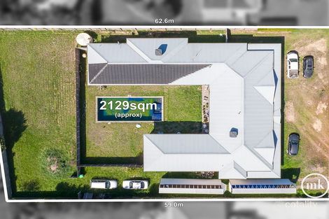 Property photo of 18 Flaxen Hills Road Doreen VIC 3754