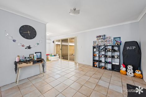 Property photo of 4/7 Greenlea Crescent Warnbro WA 6169