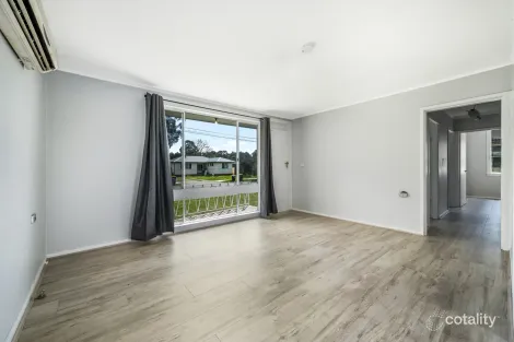 Property photo of 16 Pinnacle Street Sadleir NSW 2168