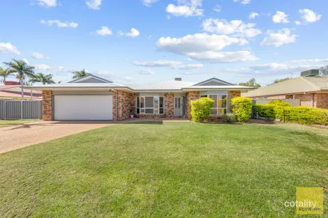 5 KOOKABURRA CT, EMERALD, QLD 4720