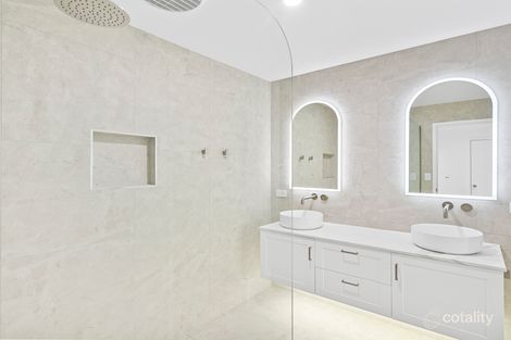 Property photo of 43/15 Simpsons Road Elanora QLD 4221