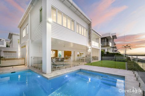 Property photo of 39 Knightsbridge Parade West Paradise Point QLD 4216