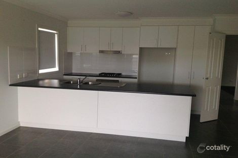 Property photo of 19 Endeca Court Lovely Banks VIC 3213