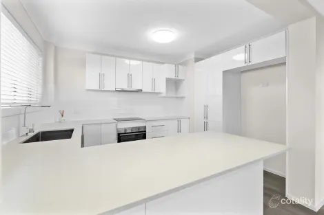Property photo of 1/458 Marine Parade Biggera Waters QLD 4216