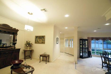 Property photo of 18 Ganaway Crescent Kialla VIC 3631