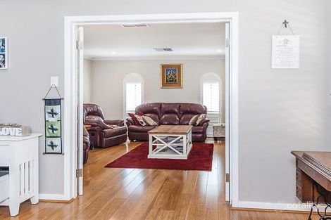 Property photo of 3 Glenn Place Duncraig WA 6023