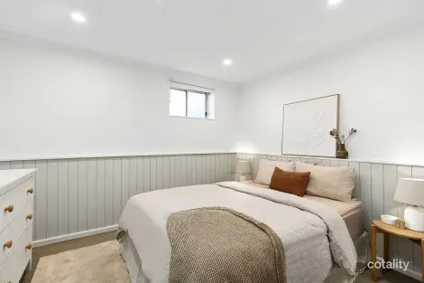 Property photo of 9 Lorraine Avenue Point Clare NSW 2250