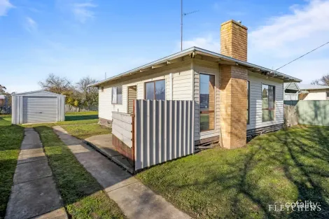 16 Violet Gr, Wendouree, VIC 3355