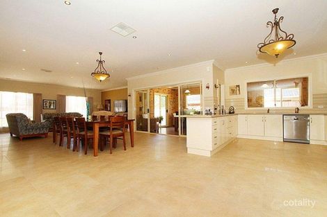 Property photo of 3 Hanton Place Epping VIC 3076