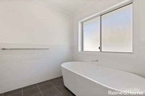 Property photo of 32 Parer Road Abercrombie NSW 2795